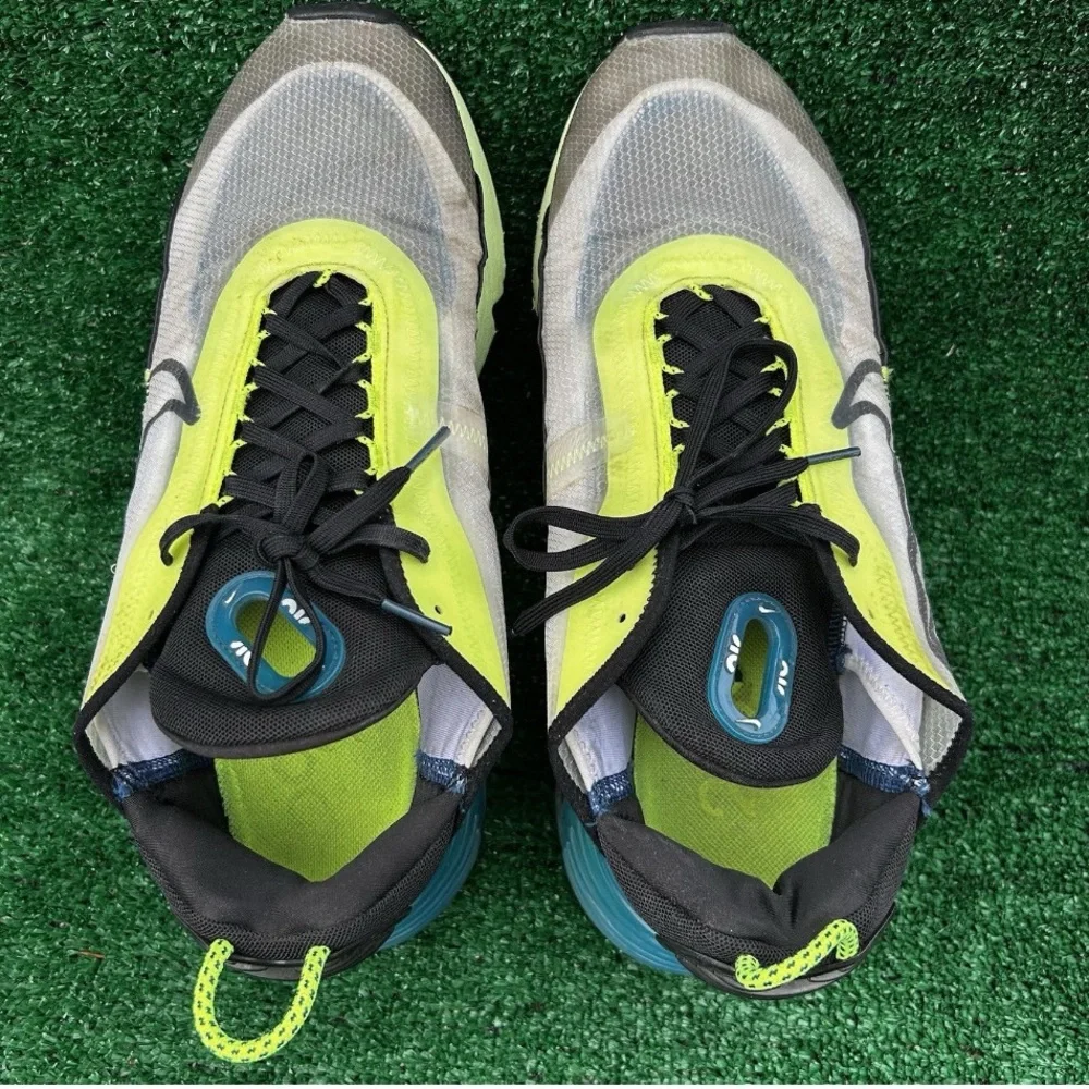 Nike Air Max 2090 Mens 11.5 White Black Volt Blue Force BV9977-101 Running Shoes
